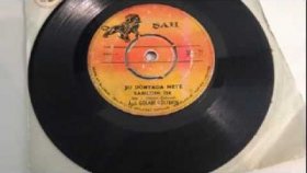 Aşık Gülabi - Şu Dünyada Neye Darıldım İse - Nostalji Müzik Aşık Gülabi - Şu Dünyada Neye Darıldım İse - Nostalji Müzik