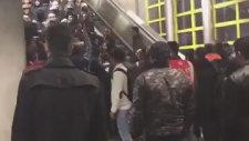 Şirinevler Metrosunda Halk vs Napoli Ultraları