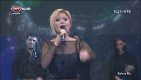 Özgür Eren - Yarim Yarim Özgür Eren - Yarim Yarim