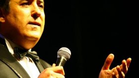 Faruk Salgar - Gölgesinde Mevsimler Boyu Oturduğumuz Faruk Salgar - Gölgesinde Mevsimler Boyu Oturduğumuz
