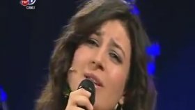 Zeynep İlhan - Şu Kışlanın Kapısına Zeynep İlhan - Şu Kışlanın Kapısına