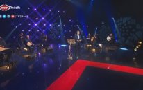 Bir Solist Thm 04 - Popüler Türkçe Şarkılar
