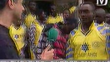 Acun'un Sunumuyla Kamerun'daki Fenerbahçe Futbol Takımı (1997)
