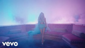 Britney Spears - Slumber Party Ft. Tinashe Britney Spears - Slumber Party Ft. Tinashe