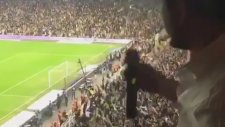 Robin Van Persie'ye Yapılan Gol Anonsu