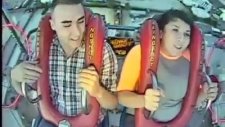 Slingshotta Bir Ayılıp Bir Bayılan Genç