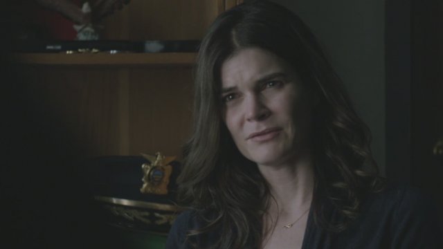 Claire in Motion (2016) Fragman