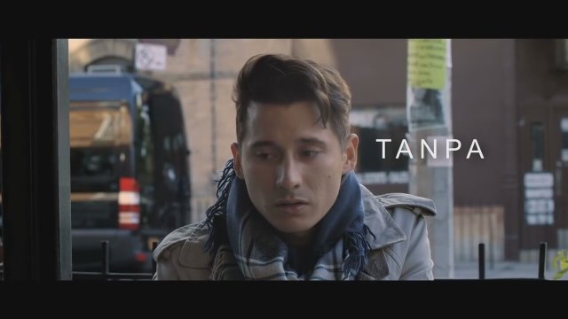 Bulan terbelah di Langit Amerika - Fragman