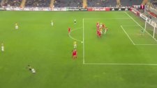 Fenerbahçe 2-0 Zorya Luhansk (Gol: Simon Kjaer)