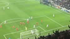 Beşiktaş Formasını Yerde Bırakmayan Atiba