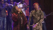 Pharrell Williams feat. Kim Burrell - I See a Victory (Canlı Performans)