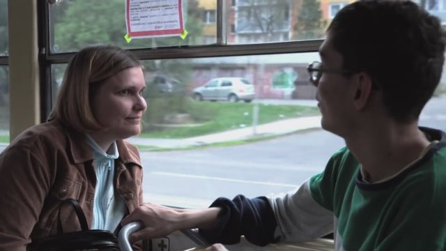 Tak daleko, tak blizko (2014) Fragman