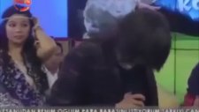 Dünyanın En Anlamsız Programı ve Performansı