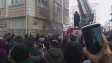 Kayseri'de Saldırı Sonrası Hdp Binasnın Yakılması