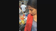 Ikea'da Karısını Trolleyen Adam