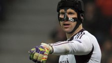 Petr Cech Neden Maske Takıyor?