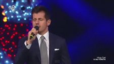 Emre Belezoğlu - Mazeretim Var Asabiyim Ben (O Ses Türkiye Yılbaşı Özel - 31 Aralık 2016)
