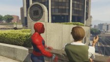 Deadpool ve Örümcek Adam Parti Yapıyor