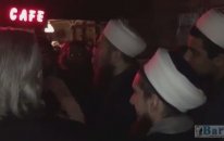 Yılbaşı Gecesi Bir Grup Gölcük'te Bara Girmek İstedi