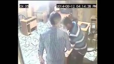 İnternet Kafede Mastürbasyon Yaparken Yakalanan Adam