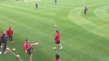Eren Derdiyok'un Beyin Yakan Golü