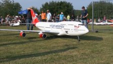Dünyanın En Büyük Model Rc Uçağı Boeıng 747-400