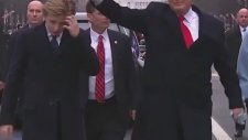 Trump'ın Oğlunun Halkı Atarlı Giderli Selamlaması