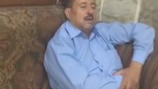 Uyuyan Adamı Osurarak Korkutmak
