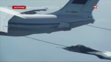 Rus Savaş Uçağı 5 Nesil Avcı T-50'nin Havada Yakıt İkmali