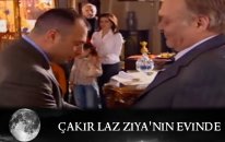 Cakır Laz Ziya'nın Evinde - Kurtlar Vadisi 33.Bolum
