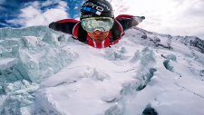 Alp Dağları'nın Zirvesinden Wingsuit ile Kartal Gibi Süzülmek