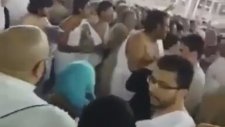 Kabe'nin Örtüsünü Yakmak İsteyen Bir Kişi Yakalandı