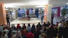 Işın Karaca - Bir İlk Bahar Sabahı (Canlı Performans)