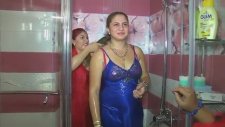 Düğün Öncesi Gelini Kıyafetleri ile Yıkamak