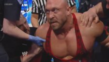 Mark Henry vs Ryback - Bench Press