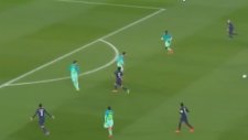 PSG 2-0 Barcelona Gol: Julian Draxler (14 Şubat 2017)