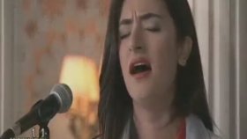 Yaprak Sayar - Bakmıyor Çeşmi Siyah Yaprak Sayar - Bakmıyor Çeşmi Siyah