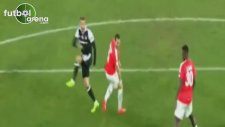 Cenk Tosun'un Hapoel Beer Sheva'ya attığı gol