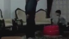 Namaz Kılarken Torununu Tokatlayan Hacı