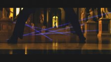 Dünyanın En Etkileyici Hırsızlık Sahnesi - Oceans Twelwe Laser Dance
