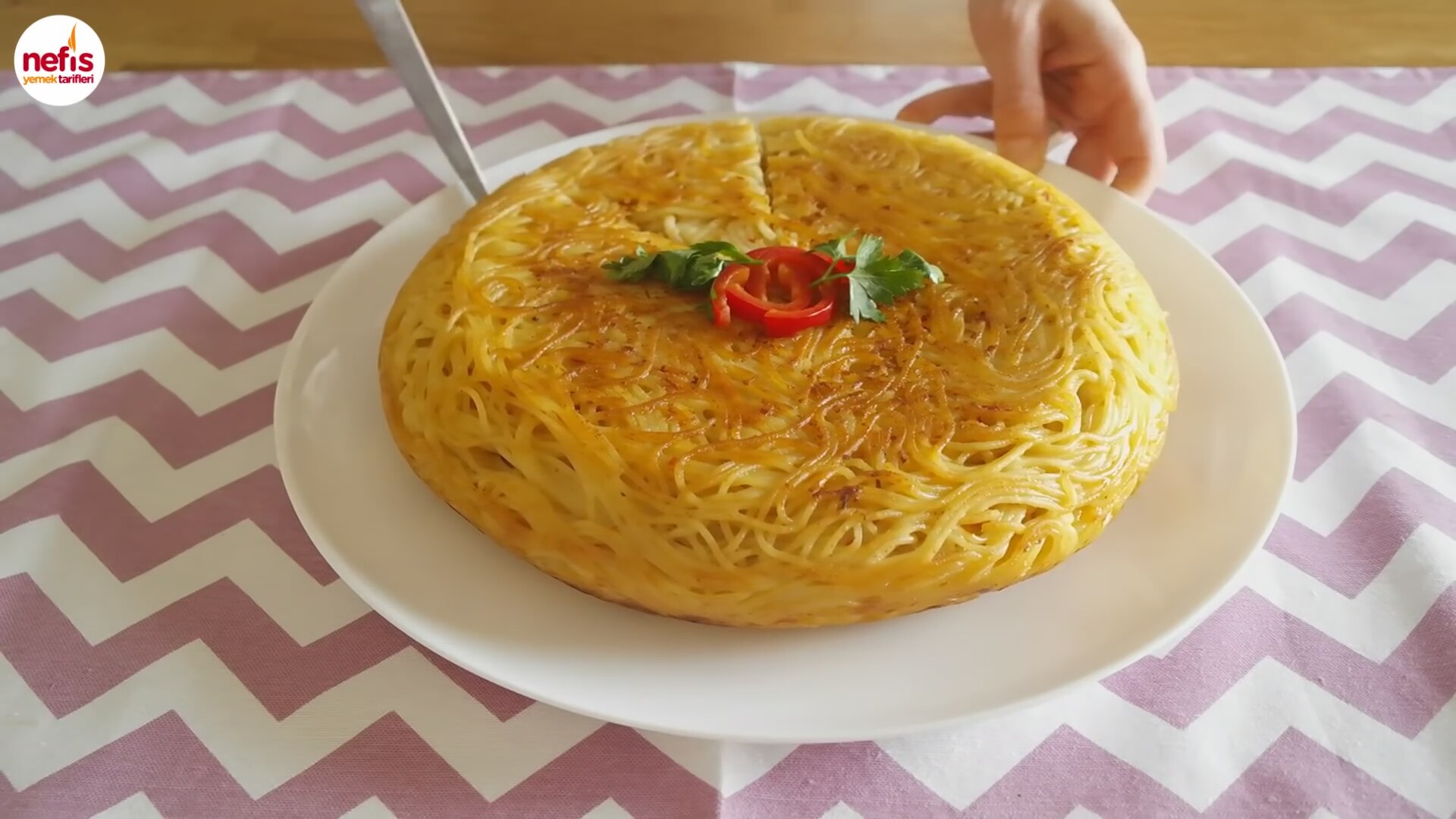 Tavada Yalancı Su Böreği Tarifi Videosu Tavada Yalancı Su Böreği Tarifi Videosu