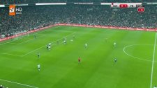 Vodafone Arena'da Taraftar Sahaya İndi