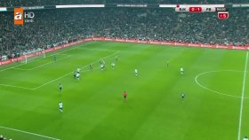 Vodafone Arena'da Taraftar Sahaya İndi