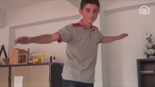 İllüzyonistlere Özendi Uçuran Aynalı Sandık Yaptı