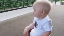 İşten Dönen Babasını Gören Bebeğin Sevinci