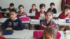 Manastırın Ortasında Ümraniye Mektebim Okulu Müzik Koro Dersi Öğretmen Hüma Çankaya