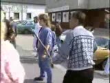 Köylerine Turistleri İstemediler ))