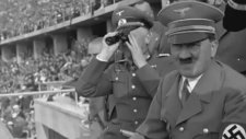 1936 Berlin Olimpiyatlarında Hitler'in Garip Hareketleri