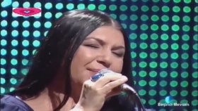 Feryal Öney - Bahça Duvarından Aştım Feryal Öney - Bahça Duvarından Aştım