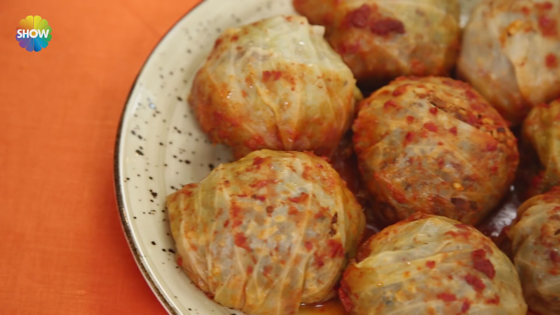 Beyaz Lahana Sarması Tarifi Videosu Beyaz Lahana Sarması Tarifi Videosu